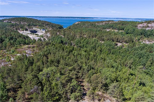 Vy över fastigheten mot Kålvik