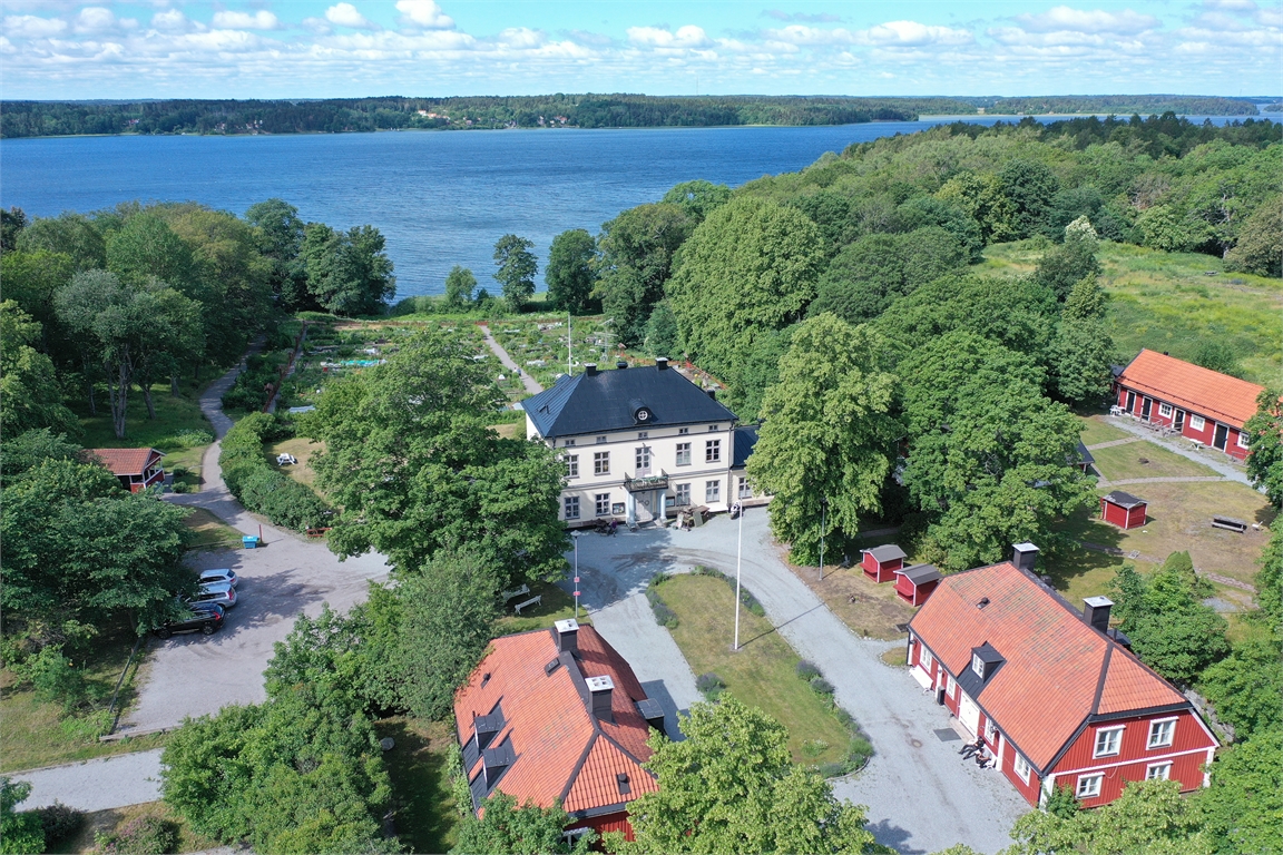 Sjöbacken 11, Hässelby Södra Villastad, Stockholm - Fastighetsbyrån