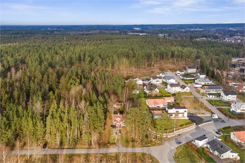 Karlslundsvägen 2B