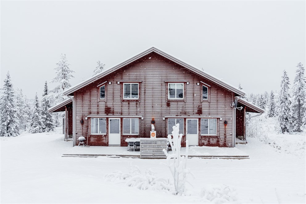 Rönnbärsstigen 8