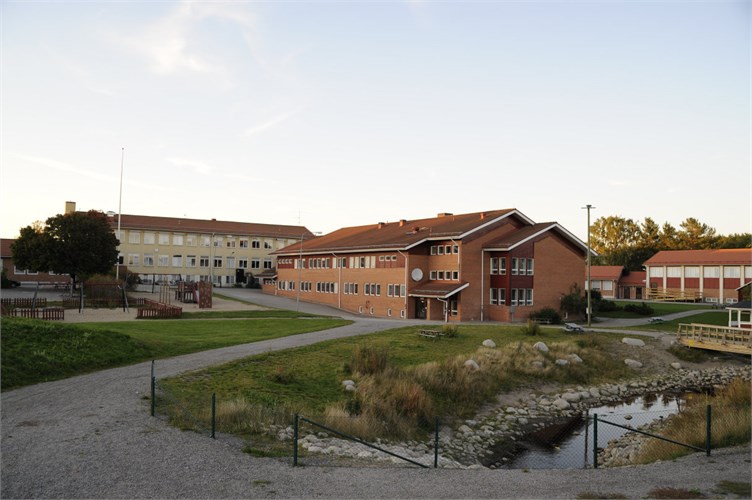 Vågbro skola