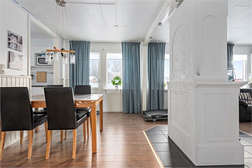 Vinkelvägen 9