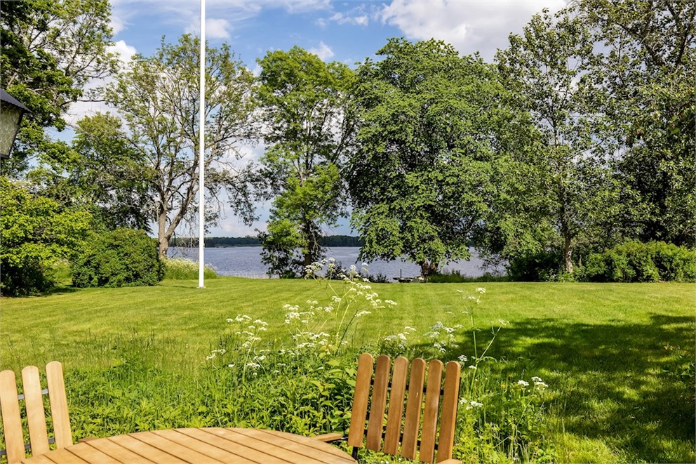 Strandnära tomt