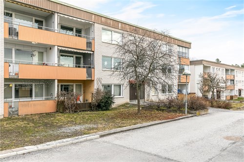 Hallonvägen 98