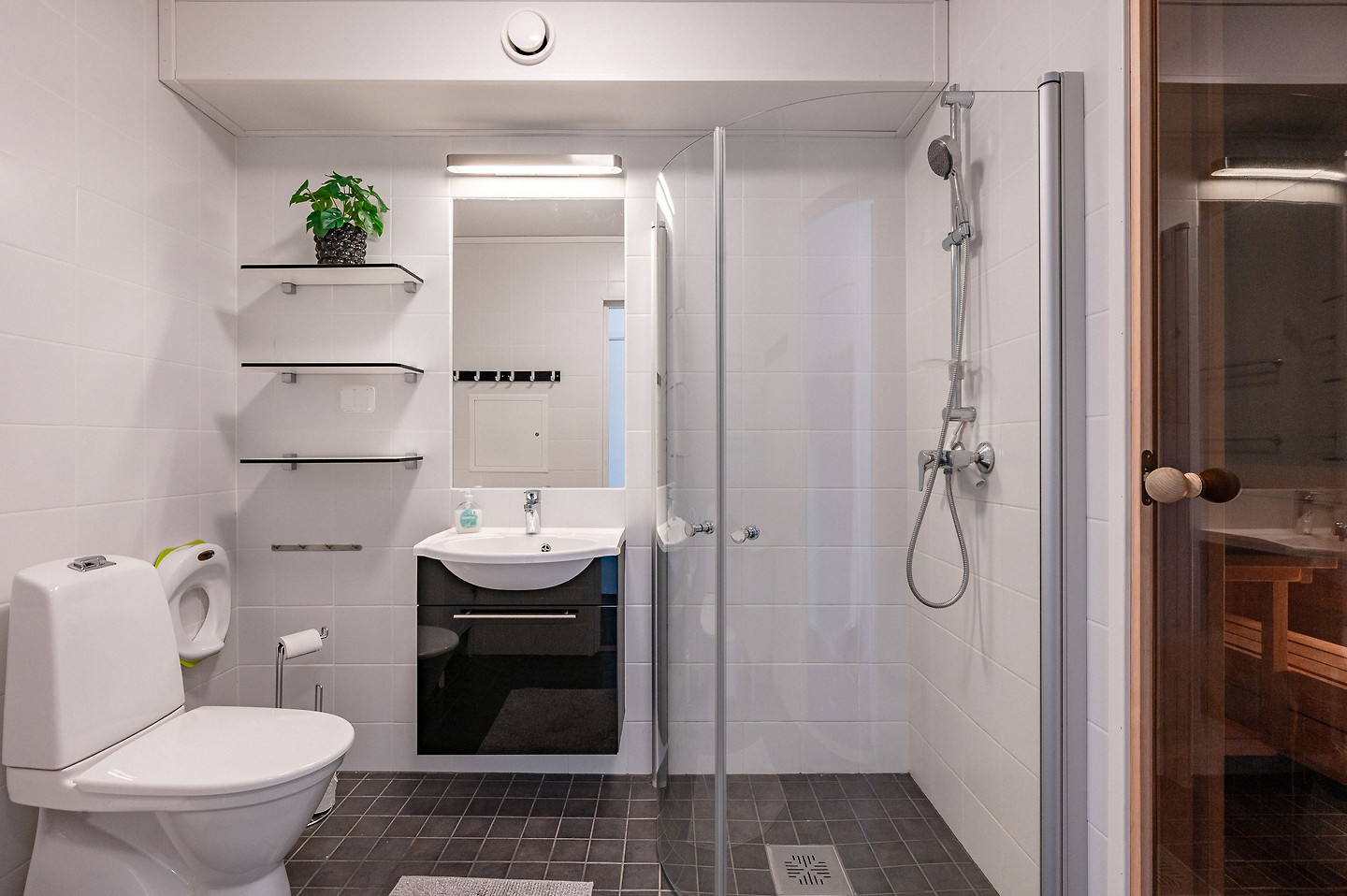 Å-Hus H02, Skogsbrovägen 7 – bild 2