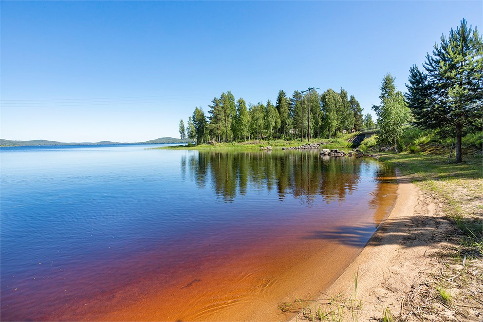 Vacker badplats med cykelavstånd till Galvsjön