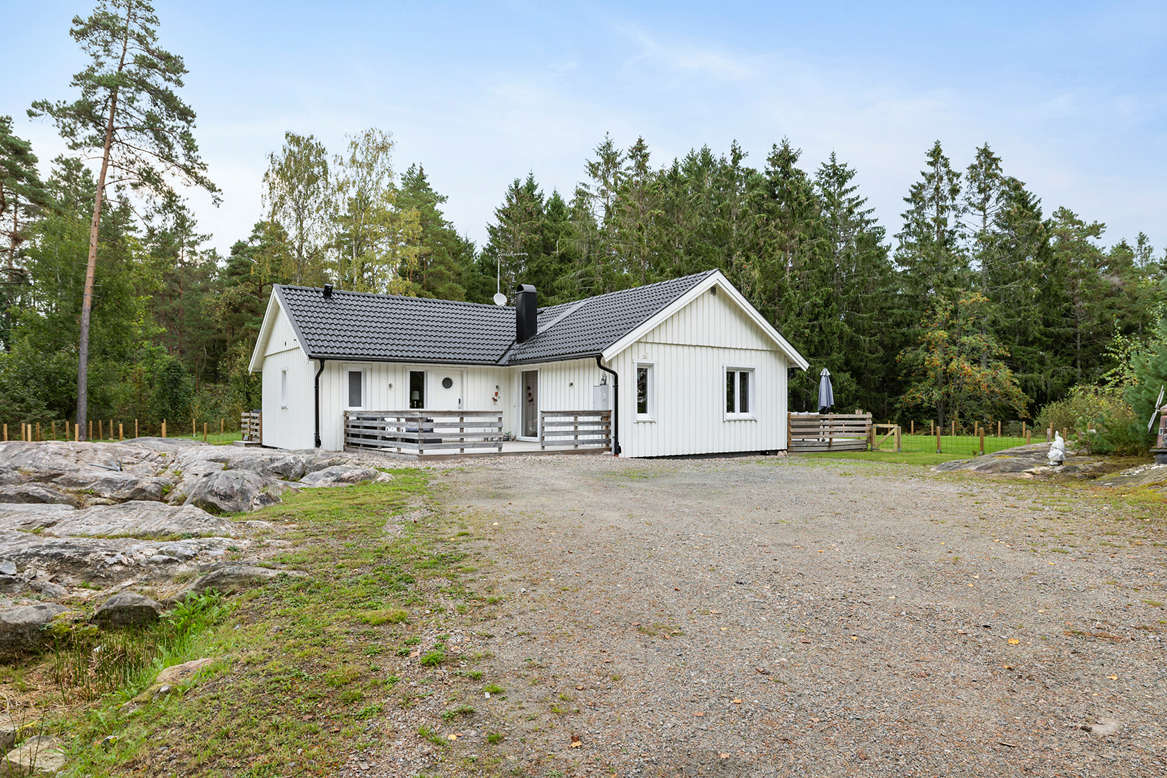 Västra Röd 240 – bild 2