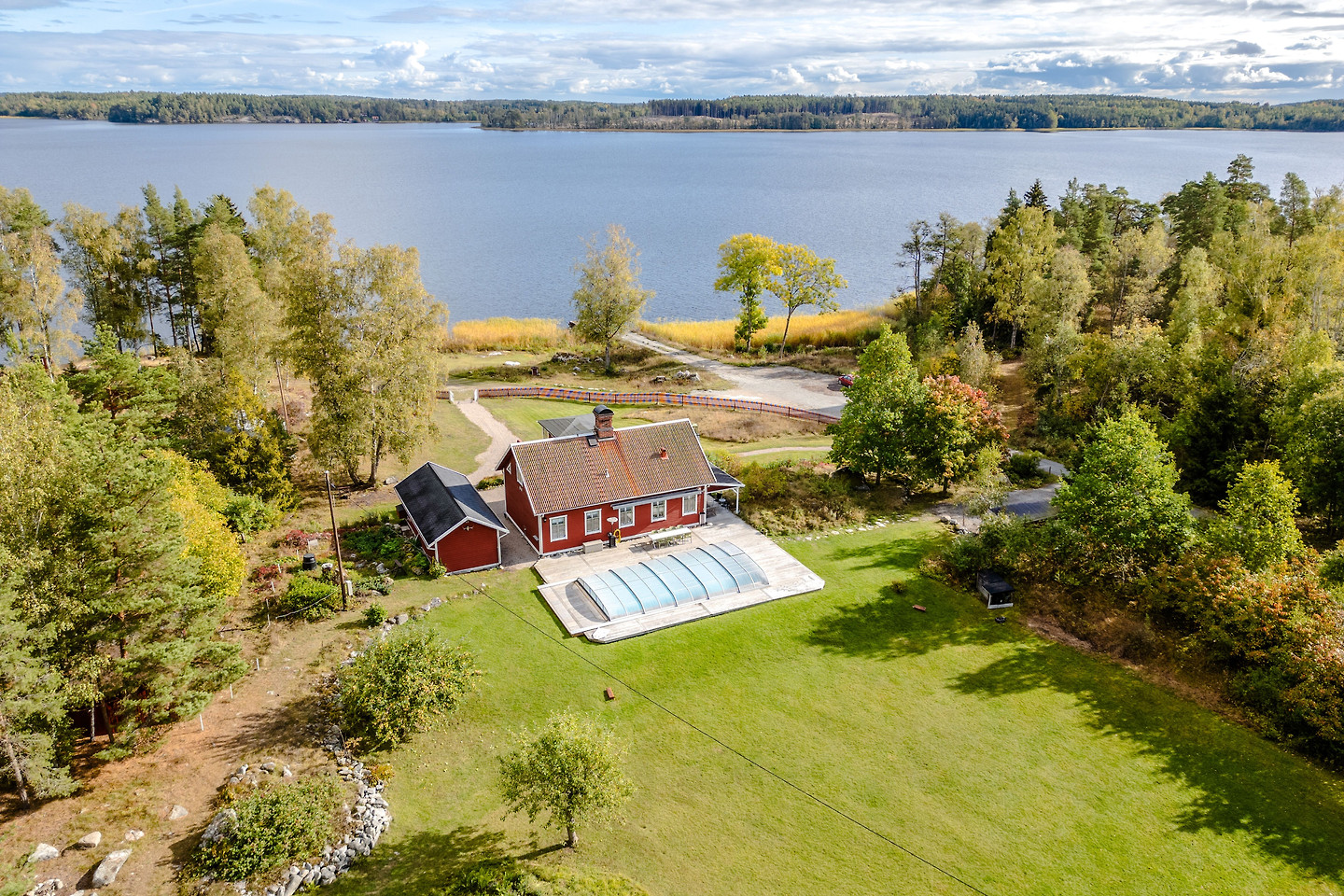 Strandby Kungs-Husby Strandby 6, Enköping - Fastighetsbyrån