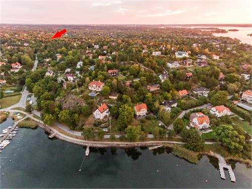 Sjönära läge och vackra omgivningar