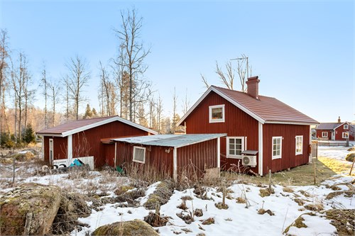 Huset sett från baksidan