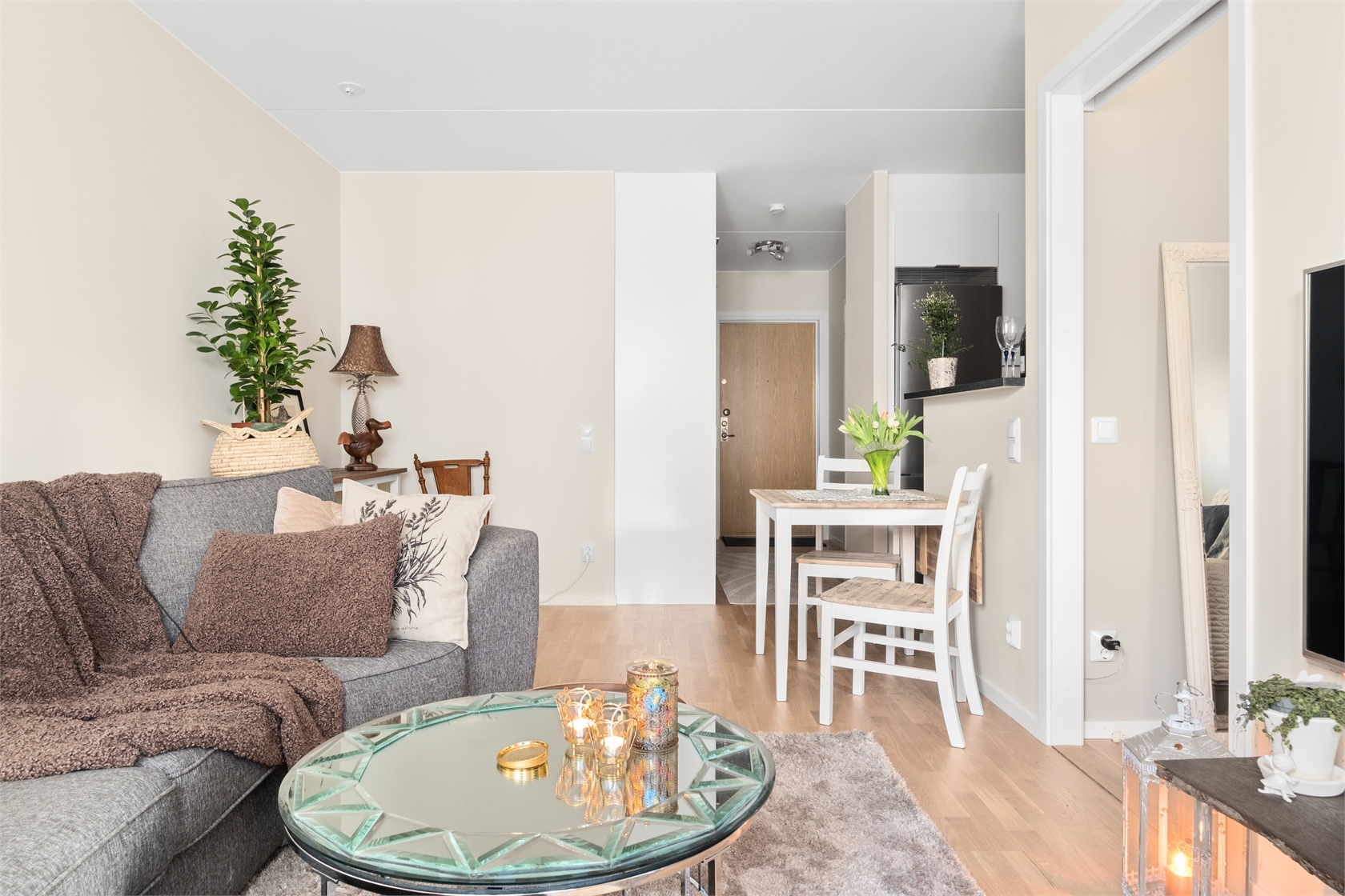 Råcksta Gårdsväg 28 – bild 8