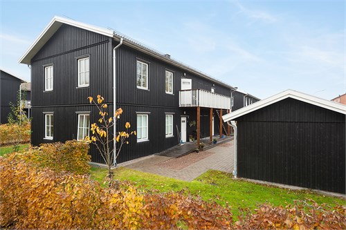 Framsida med loftgång