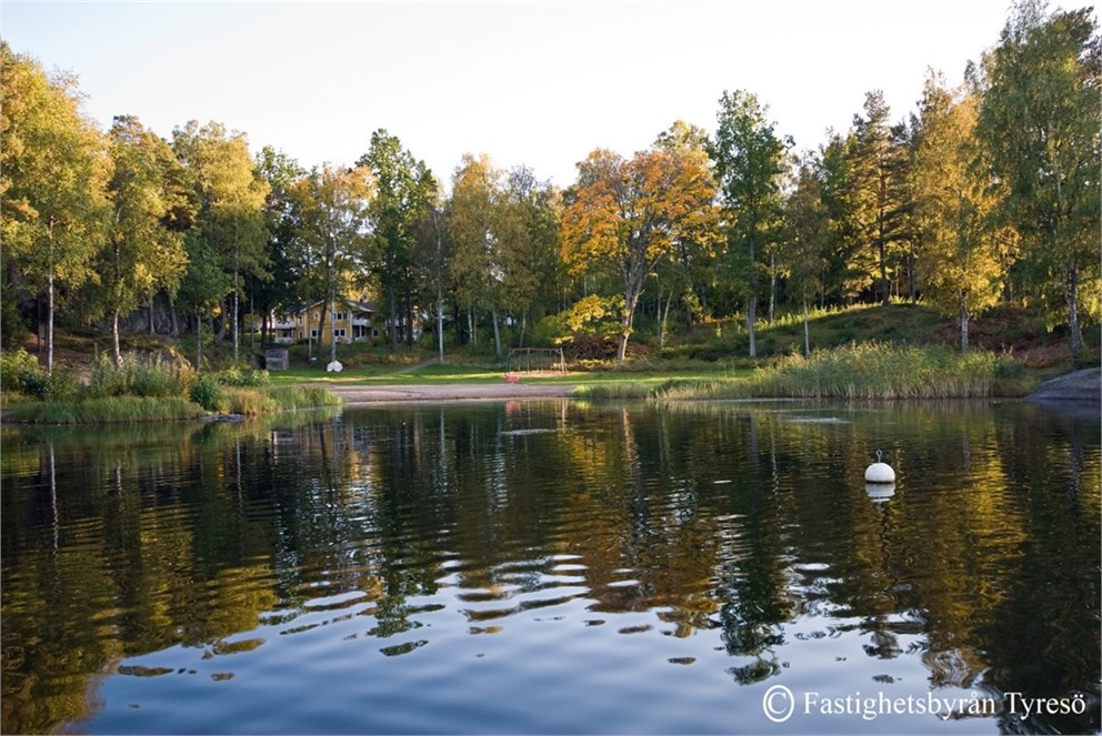 Närliggande badstrand