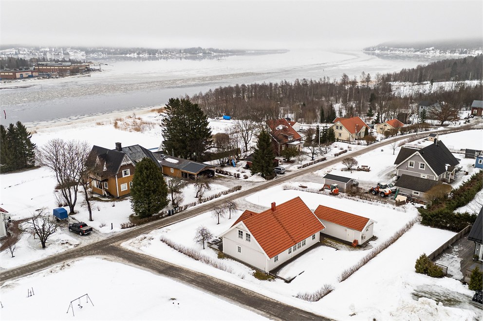 Vårby 112