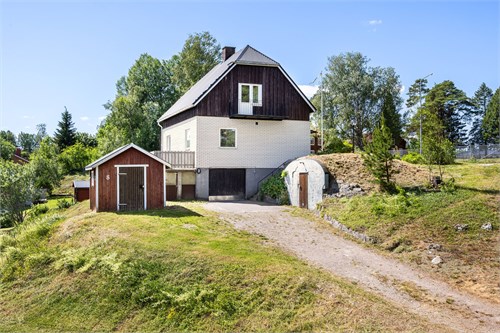 Stationsvägen 8