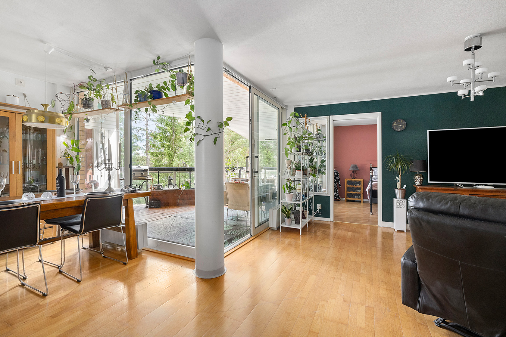 Bromsbodavägen 47, nb – bild 2