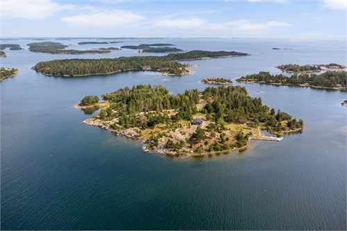 Kyrkogårdsskär 1