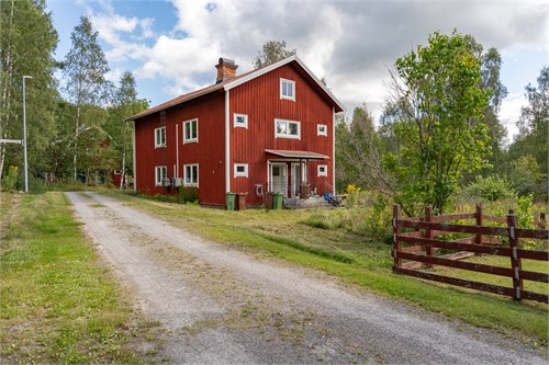 Övre Lienshyttevägen 1