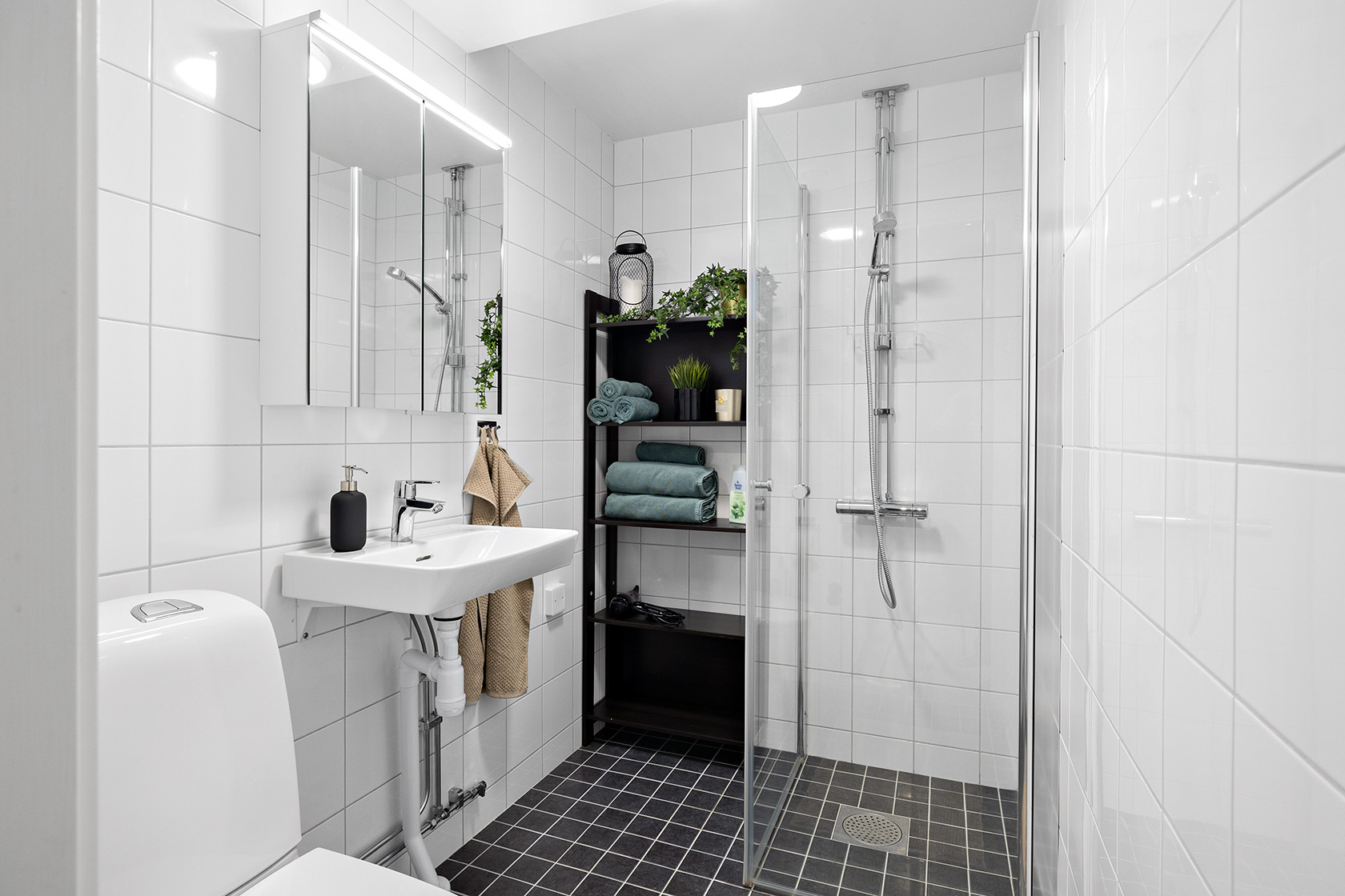 Herrgårdsvägen 19, bv – bild 3