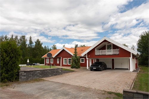 KUNGSBY BYVÄG 13