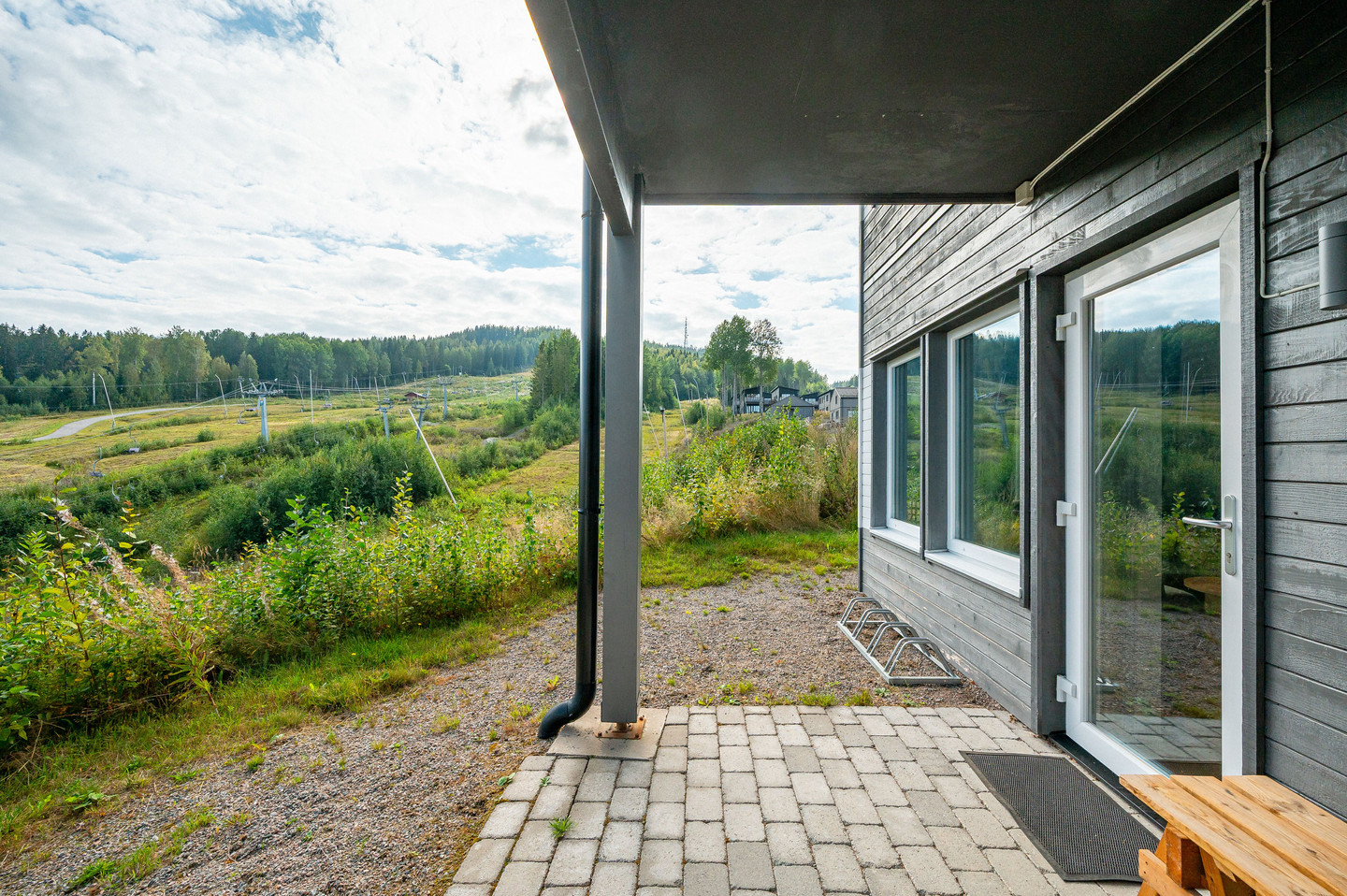 Hyllan B03 - Nedre Ängsvägen 7 – bild 2