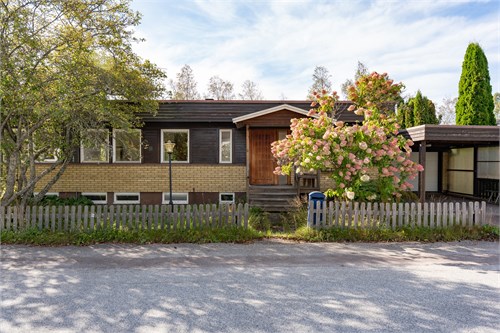 Hagstuvägen 33