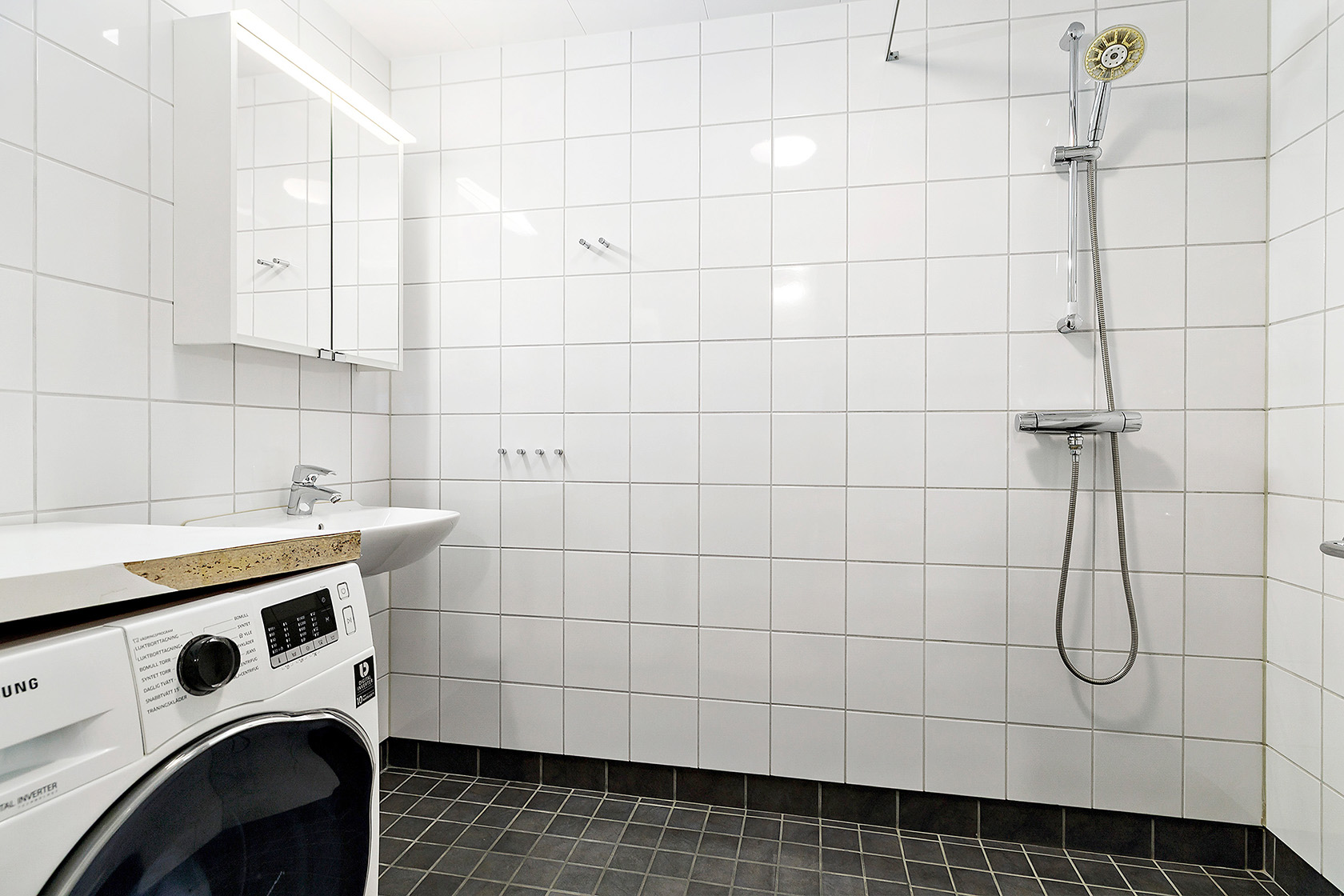 Valsta Gårdsväg 4 – bild 13