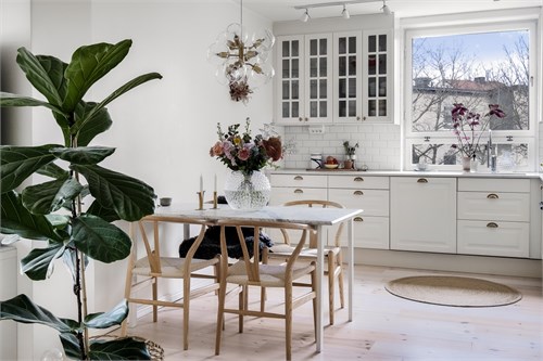 Duvedsvägen 11, Vån 2