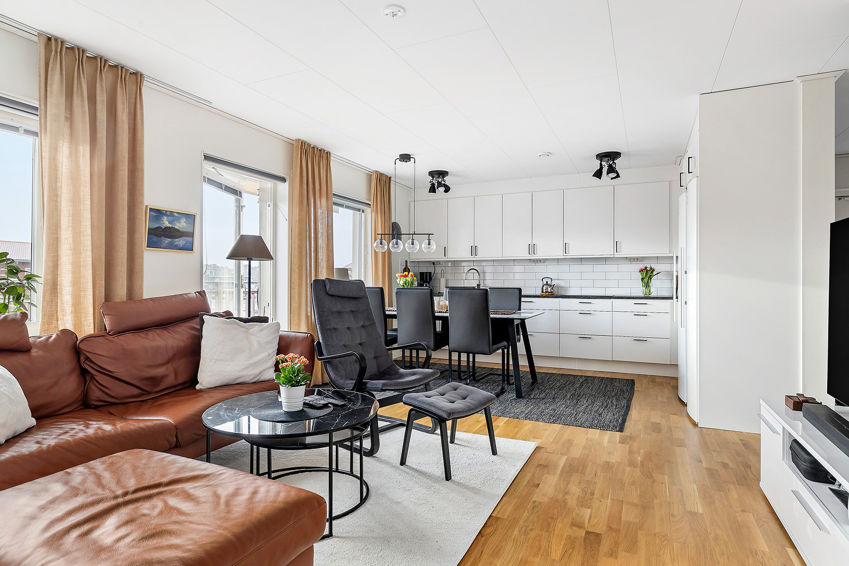 Lantgårdsvägen 5 B – bild 4