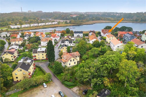 Äldre flygbild över Lindesnäs