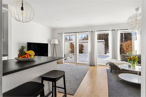 Dvärgsångarvägen 17