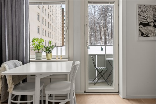 Eskadervägen 16, 2 tr