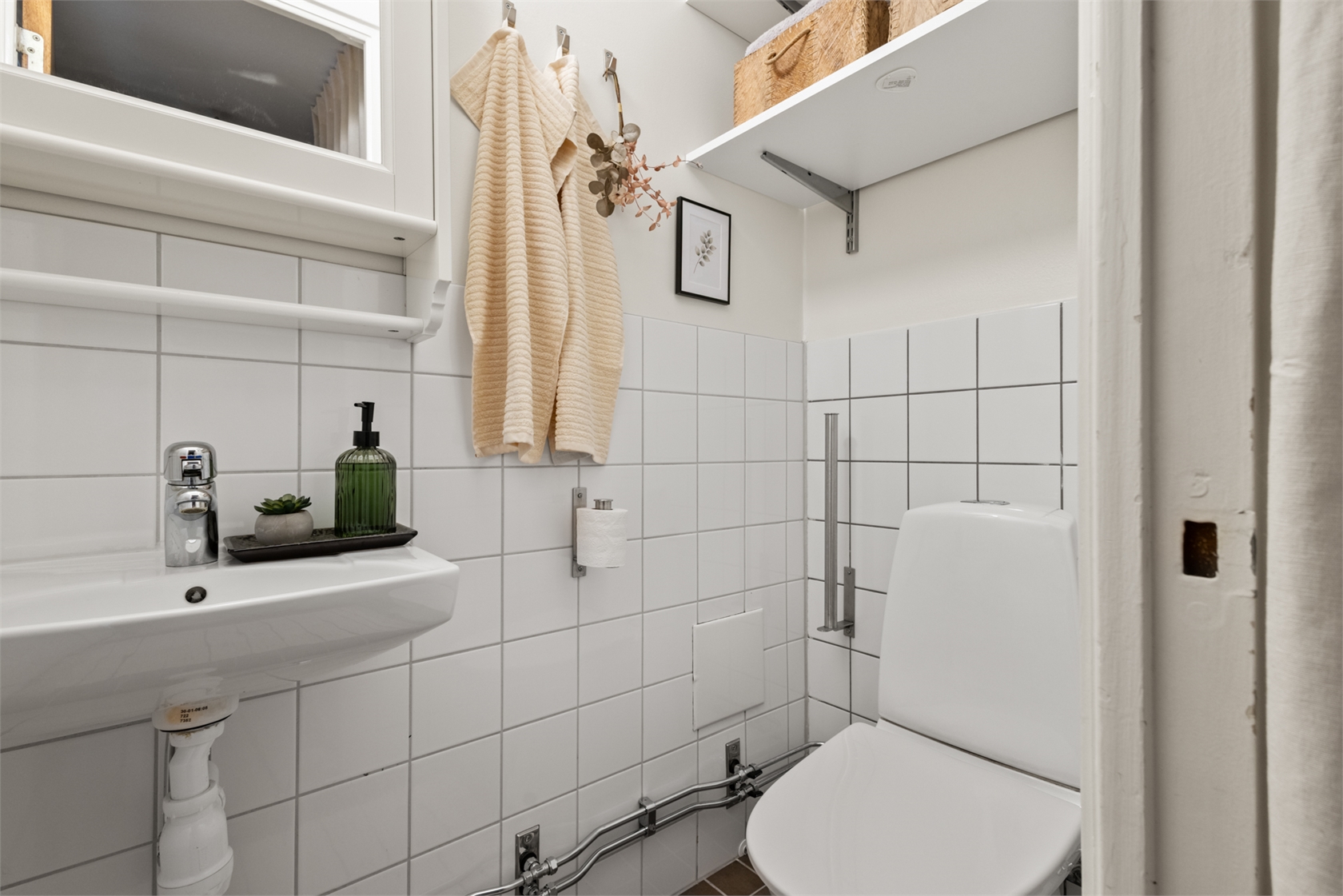 Eskadervägen 16, 2 tr – bild 12