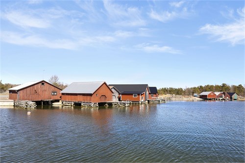 Norrboda fiskehamn, ev. möjligt att hyra båtplats 