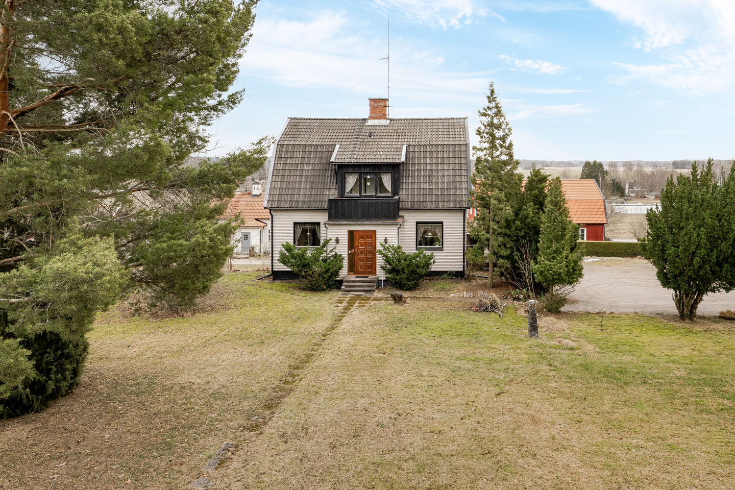 Villa – Heby