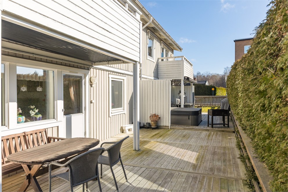 Västra Drottningvägen 42 B