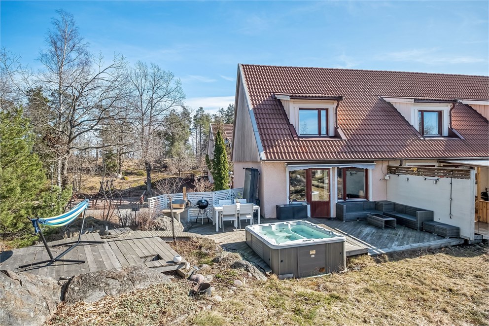 Duettvägen 157, Skogås, Huddinge - Fastighetsbyrån