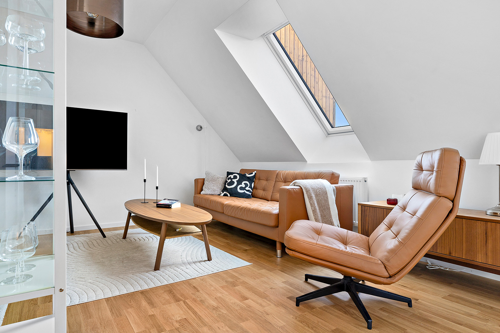 Skattsökargränd 2C - 1 rok + loft – bild 7