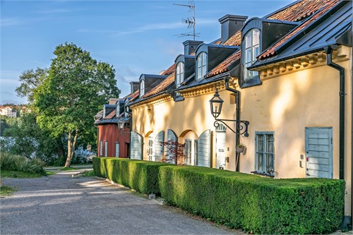 VÄSTRA SKOGEN