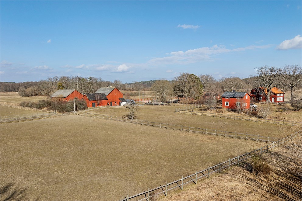 Långbacka Hasselbacken 1-3