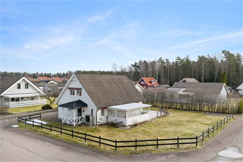 Marmorvägen 7