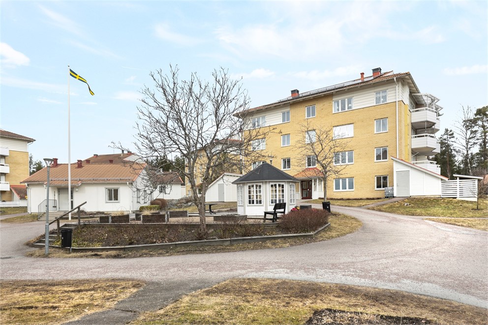 Albertinas Väg 48