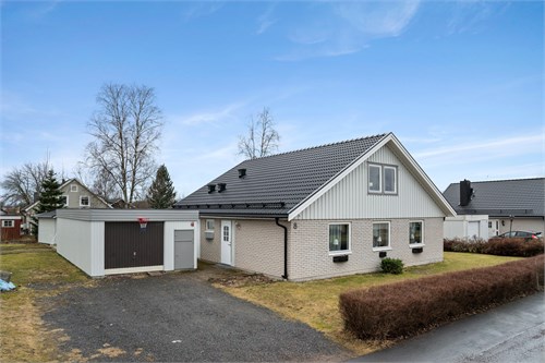 Lodjursvägen 8