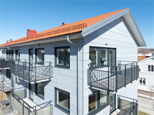 Härlig lägenhet med dubbla balkonger