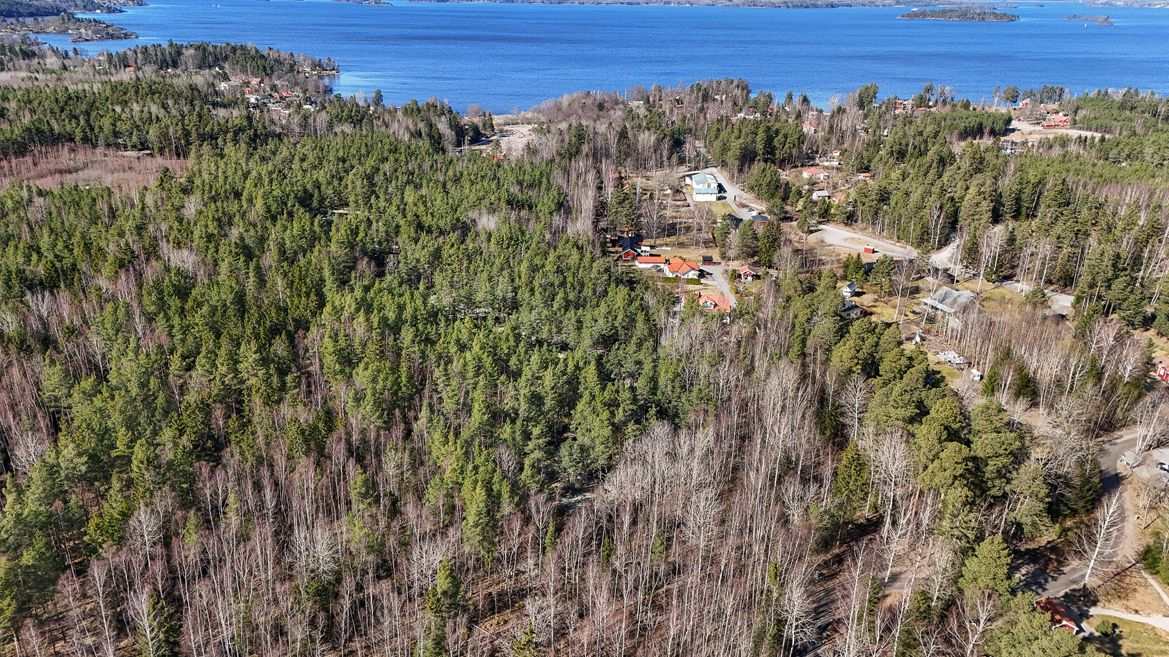 Mälarnära tomt i Grundby/Kullersta