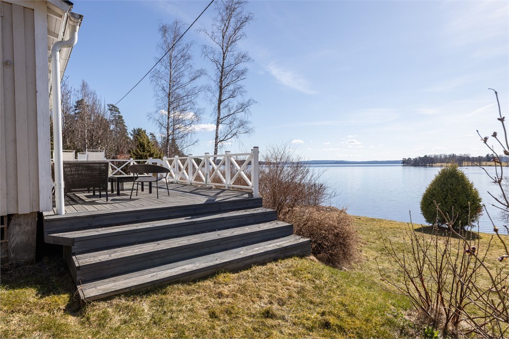 Västra Hungvik Sjöstuga 1