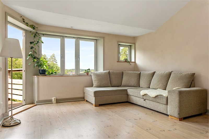 Vardagsrum med utsikt över Ytterjärna