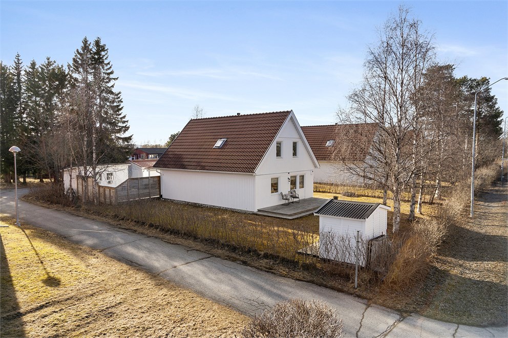 Västfjällvägen 18