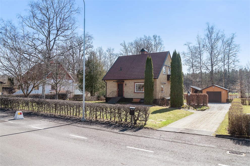 Södra Gränsgatan 12