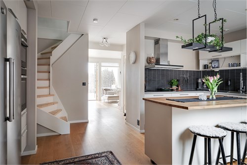 Köket, huset hjärta där man samlas kring köksön